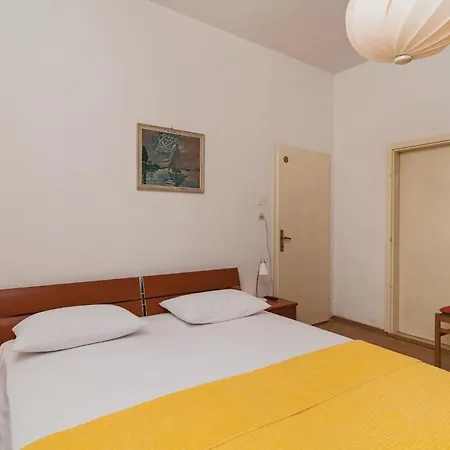 Two-bedroom In Lejlighed